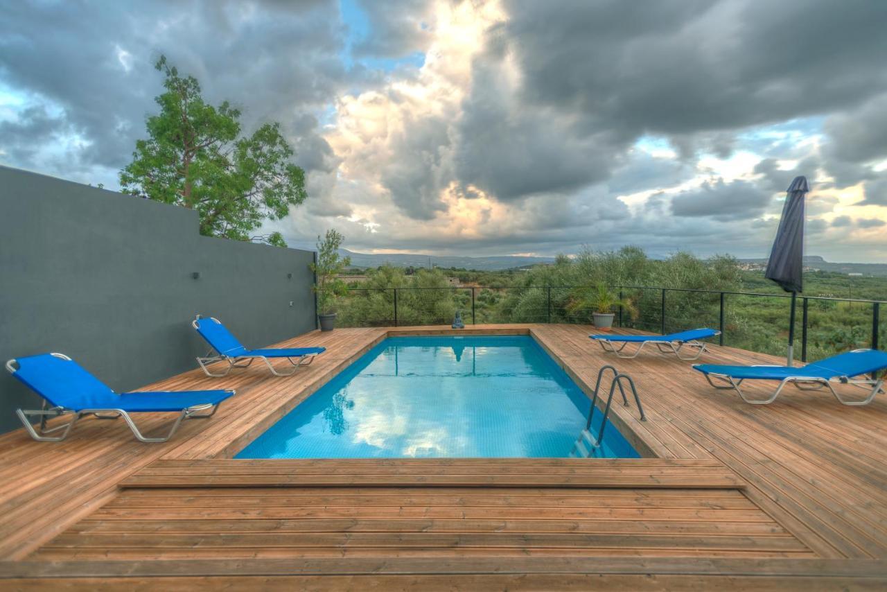 Private Pool Villa Ggki Skepasti Eksteriør billede
