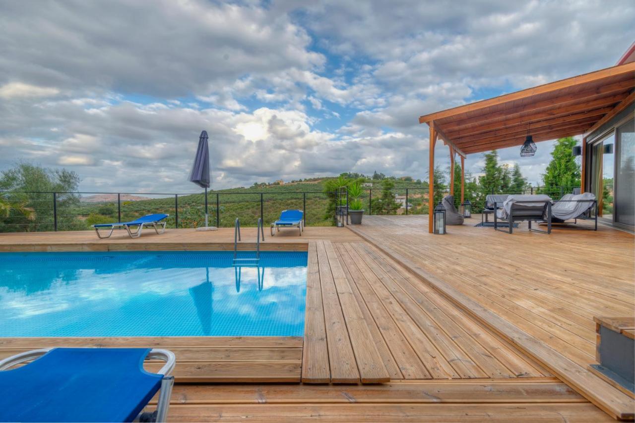Private Pool Villa Ggki Skepasti Eksteriør billede
