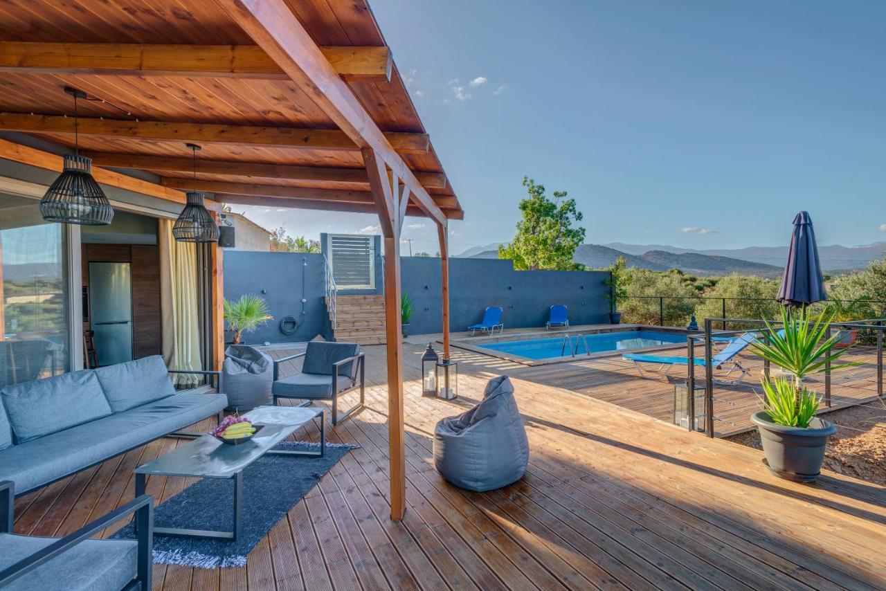 Private Pool Villa Ggki Skepasti Eksteriør billede